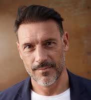 Slimleaf-user-Robert Williams